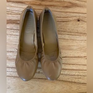 J. Crew tan Leather flats - Size 9